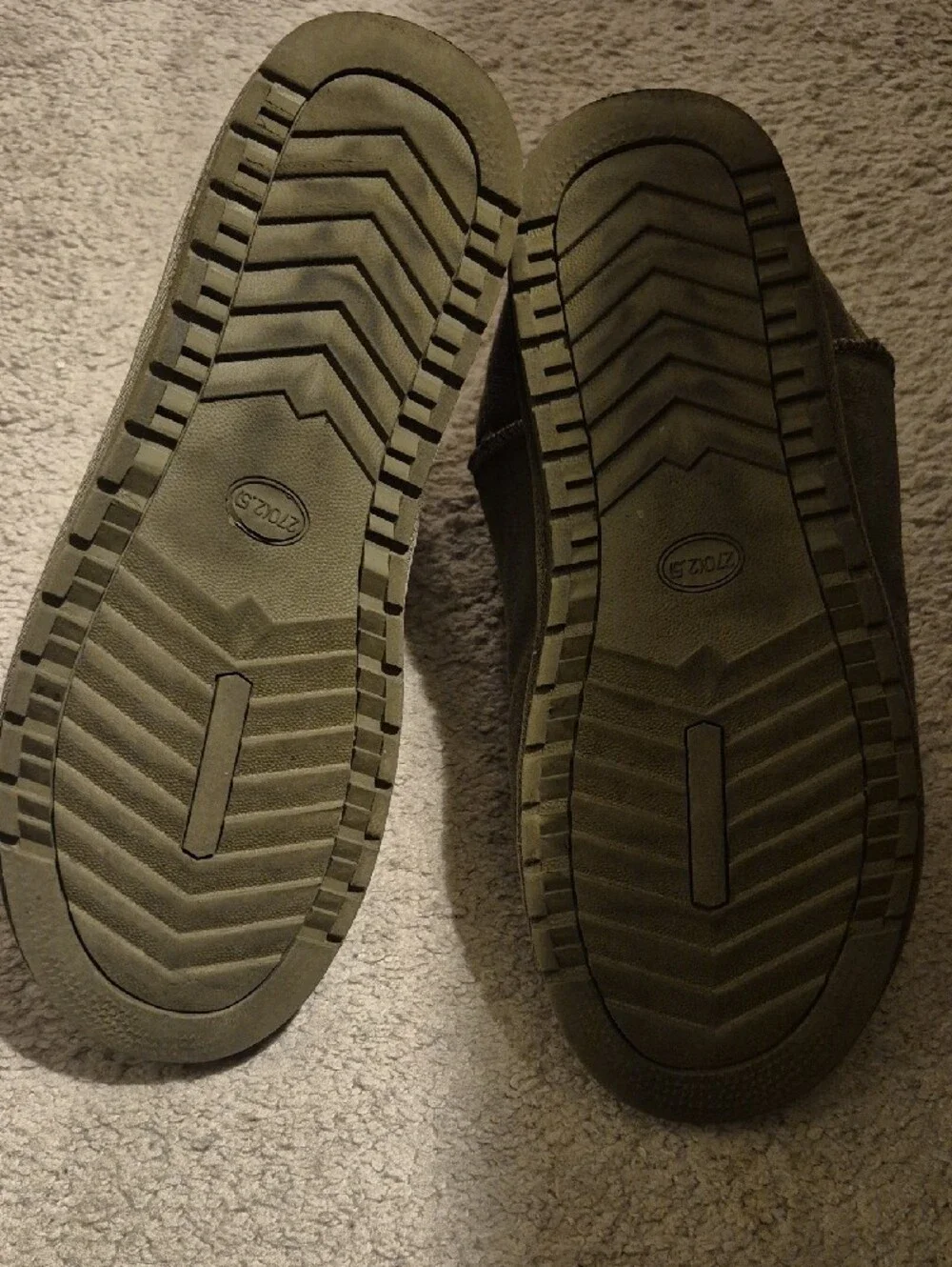 Cozy Women's Winter Ankle Boots in Olive Green